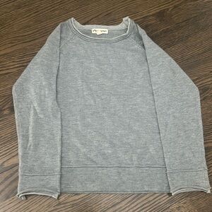 Appaman boys gray sweater.  Size 6.  Super cute and perfect for all occasions.